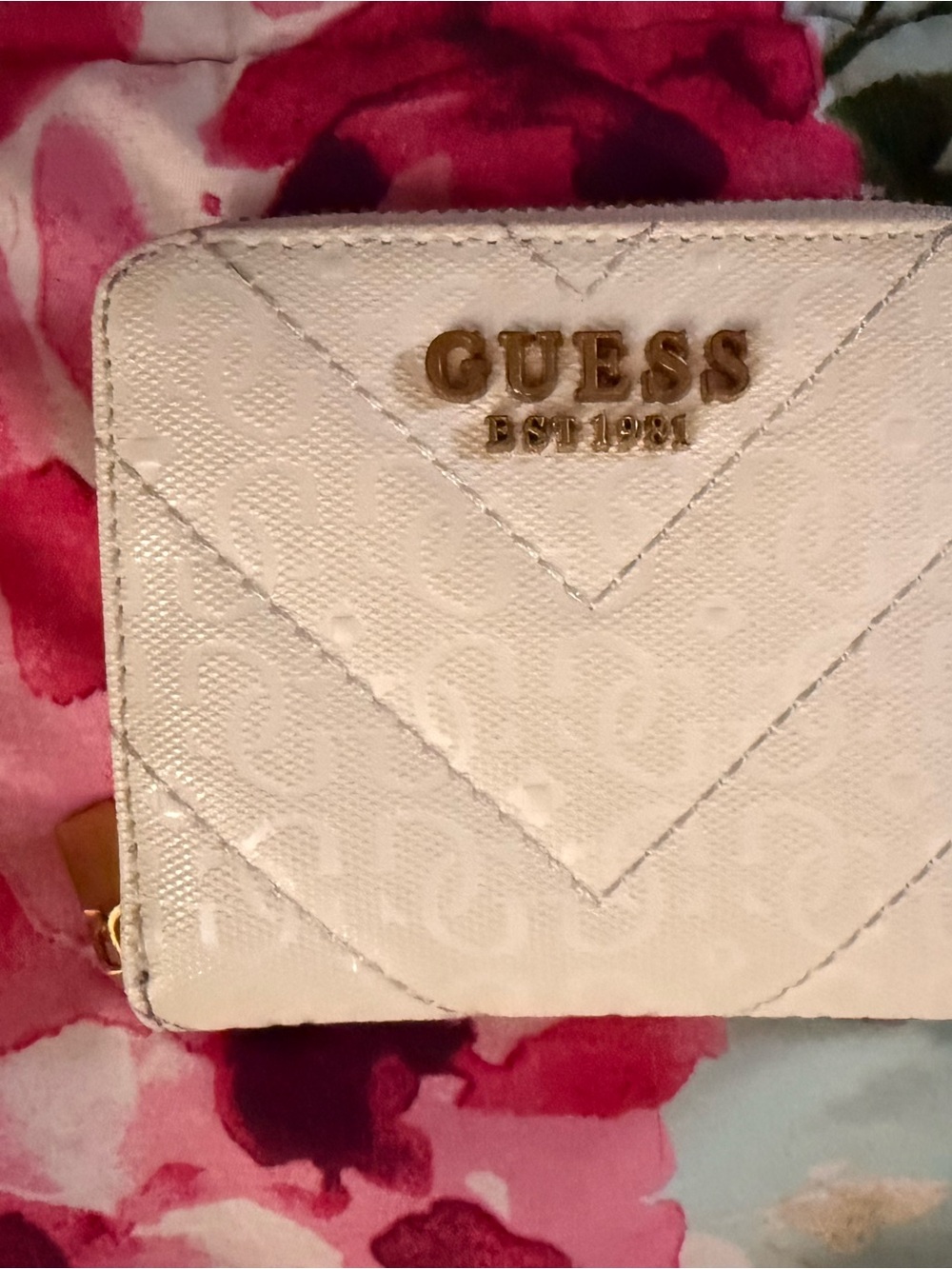 GUESS White Quilted Zip-Around Wallet with Gold Logo